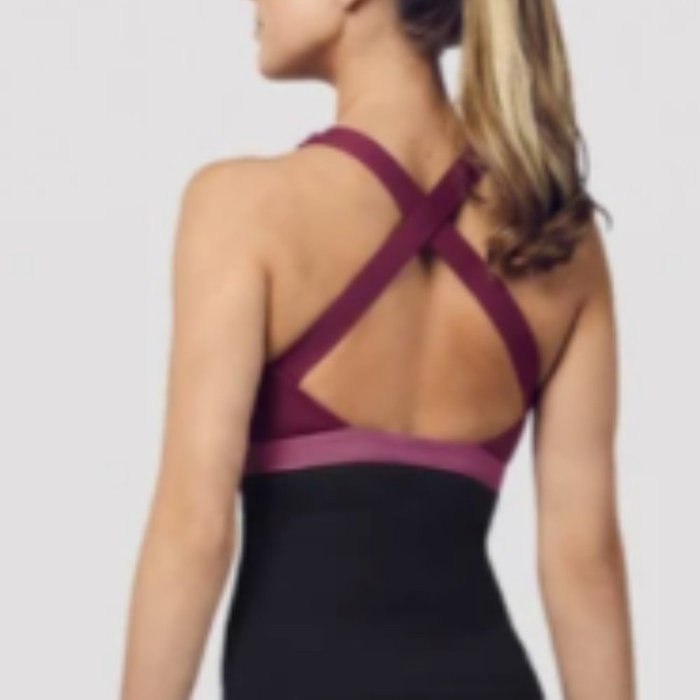 Ladies Scoop Neck Tap